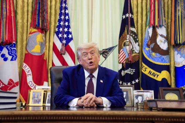 US President Donald J. Trump takes questions from the news media during an executive order signing ceremony US President Donald J. Trump responds to a question from the news media during a signing ceremony in the Oval Office of the White House in Washington, DC, USA, 03 June 2026. President Trump signed executive orders on the federal workforce and immigration. WASHINGTON DISTRICT OF COLUMBIA United States  Copyright: xPool ABACAx