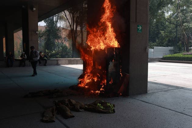 CNTE teachers hold third day of protests in Mexico City after declaring indefinite national strike MEXICO CITY, MEXICO - JUNE 03: A firefighter equipment storage area is seen burning at Mexico s Education Ministry building during a protest by CNTE teachers, in Mexico City, Mexico on June 03, 2026. Members of National Coordination of Education Workers (CNTE) forced their way into Mexico s Education Ministry building, causing damage to the facilities, as part of the third day of protests following the declaration of a national strike. Daniel Cardenas Anadolu Mexico City Mexico. Editorial use only. Please get in touch for any other usage.  Copyright: x2026xAnadoluxDanielxCardenasx