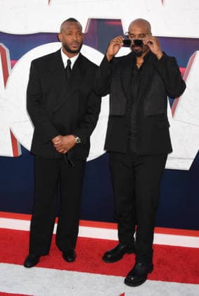 LOS ANGELES, CA - JUNE 3: Marlon Wayans and Shawn Wayans at the World Premiere of Paramount Pictures Scary Movie at Paramount Theatre on June 3, 2026 in Los Angeles, California. Copyright: xJeffreyxMayerx