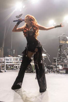 Maisy Kay performs at Manchester Apollo Maisy Kay performs at O2 Apollo, Manchester, England, 3rd June 2026, Credit:Mike Gray MIKE GRAY - B4227 Avalon  Copyright: xMikexGrayx xMIKExGRAYx-xB4227x xAvalonx 1107605488
