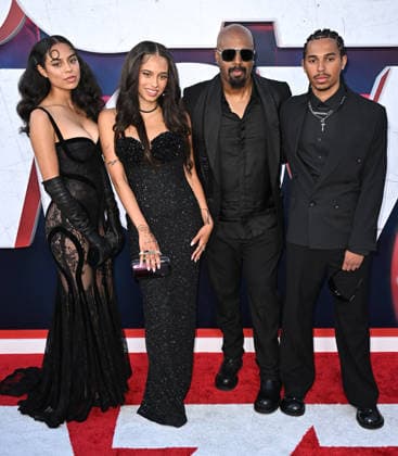 Paramount Pictures ˜Scary Movie™ World Premiere Shawn Wayans, Laila Wayans, Illia Wayans and Marlon Wayans arriving to Paramount Pictures Scary Movie world premiere at the Paramount Theatre on June 3, 2026 in Los Angeles, CA. Los Angeles Paramount Theatre California USA Copyright: xStarbuck xAFF-USA.COMx