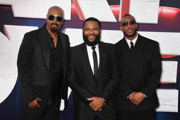 LOS ANGELES, CA - JUNE 3: Shawn Wayans, Anthony Anderson and Marlon Wayans at the World Premiere of Paramount Pictures Scary Movie at Paramount Theatre on June 3, 2026 in Los Angeles, California. Copyright: xJeffreyxMayerx