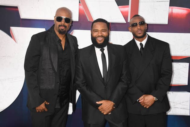 LOS ANGELES, CA - JUNE 3: Shawn Wayans, Anthony Anderson and Marlon Wayans at the World Premiere of Paramount Pictures Scary Movie at Paramount Theatre on June 3, 2026 in Los Angeles, California. Copyright: xJeffreyxMayerx