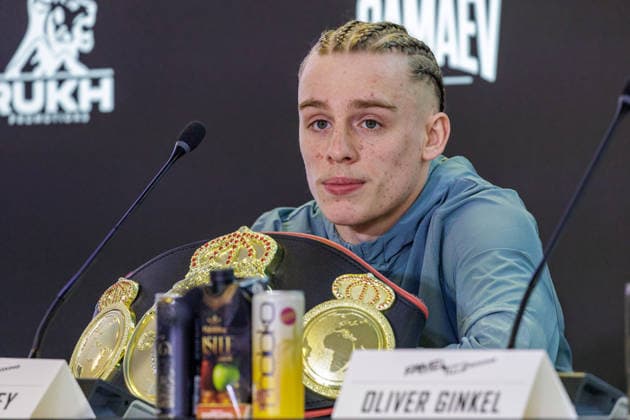 03.06.2026. Leverkusen. Fox Townley auf der Pressekonferenz im Vorfeld zum Fame Fighting, das große Promibox-Event von BILD und Eugen Lopez am 06.06.2026 in der Leverkusener Ostermann Arena. Zum ersten Mal in Kooperation mit dem britischen Pendant Misfits Boxing und dem internationalen Medienpartner The Sun. Leverkusen Ostermann Arena Nordrhein-Westfalen Deutschland *** 03 06 2026 Leverkusen Fox Townley at the press conference in the run-up to Fame Fighting, the big celebrity boxing event by BILD and Eugen Lopez on 06 06 2026 in the Ostermann Arena in Leverkusen For the first time in cooperation with the British counterpart Misfits Boxing and the international media partner The Sun Leverkusen Ostermann Arena North Rhine-Westphalia Germany