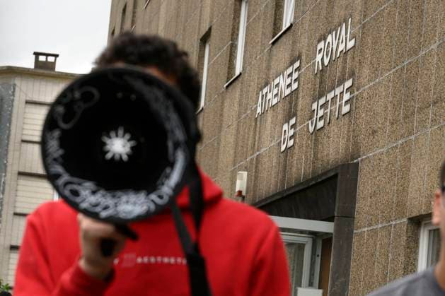 School Protest Against Austerity Of Wallonia-Brussels Federation 04 06 2026 JETTE, BELGIUM - Pupils gather outside the Athenee Royal de jette in protest of austerity measures by the FWB pictured on June 04, 2026 in Jette, Belgium, 04 06 2026 Jette Belgium  Copyright: xPhilipxReynaersx