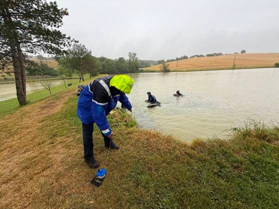 RECORD DATE NOT STATED Gendarmerie Diving Team Searches Gers River For Missing Girl Lyhanna - Fleurance A gendarmerie diving team conducts an underwater search in the Gers river in the area surrounding Fleurance, Gers, France on June 3, 2026, as the search for 11-year-old Lyhanna, who disappeared on May 29 in the Fleurance area, continues to mobilize significant investigative resources; a major development in the judicial inquiry saw suspect Jerome Barella, 41, charged and placed in pre-trial detention on suspicion of kidnapping and illegal confinement of a minor under the age of 15. Photo by JMP ABACAPRESS.COM Fleurance Gers France  Copyright: xJMP ABACAx