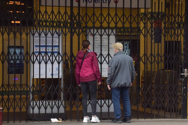 June 4, 2026, London, England, United Kingdom: Commuters read information boards at the closed Russell Square station as London Underground drivers represented by RMT union stage a fresh strike over the introduction of a four-day working week. London United Kingdom - ZUMAv130 20260604_zip_v130_001 Copyright: xVukxValcicx