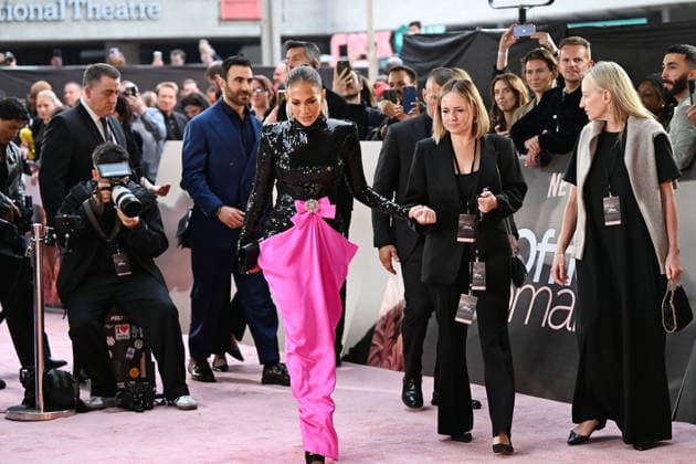 Office Romance UK Premiere in London LONDON, ENGLAND - JUNE 03: Jennifer Lopez attending the Office Romance UK Premiere at BFI Southbank on June 03, 2026 in London, England CAP MAR MAR Great Britain Copyright: xMartinxHarris CapitalxPicturesx