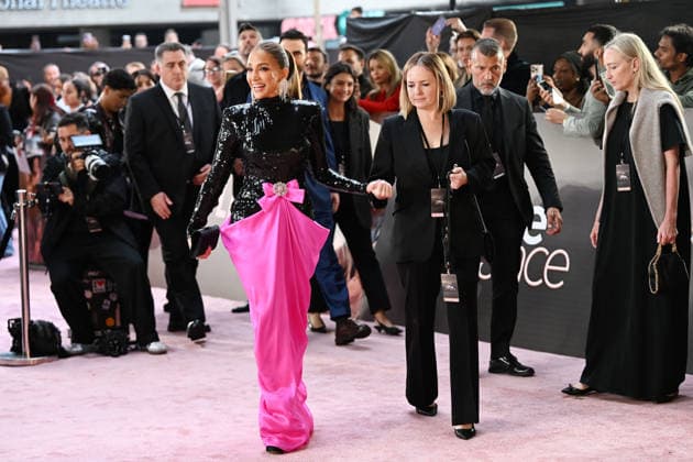 Office Romance UK Premiere in London LONDON, ENGLAND - JUNE 03: Jennifer Lopez attending the Office Romance UK Premiere at BFI Southbank on June 03, 2026 in London, England CAP MAR MAR Great Britain Copyright: xMartinxHarris CapitalxPicturesx