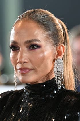 Office Romance UK Premiere in London LONDON, ENGLAND - JUNE 03: Jennifer Lopez attending the Office Romance UK Premiere at BFI Southbank on June 03, 2026 in London, England CAP MAR MAR Great Britain Copyright: xMartinxHarris CapitalxPicturesx