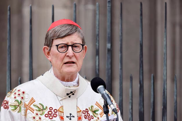 Erzbischof Rainer Maria Kardinal Woelki beim Pontifikalamt zu Fronleichnam 2026 auf dem Roncalliplatz mit anschließender Prozession durch die Kölner Innenstadt. Köln, 04.06.2026 NRW Deutschland *** Archbishop Rainer Maria Cardinal Woelki at the pontifical mass for Corpus Christi 2026 on Roncalliplatz followed by a procession through Cologne city center Cologne, 04 06 2026 NRW Germany Copyright: xChristophxHardtx