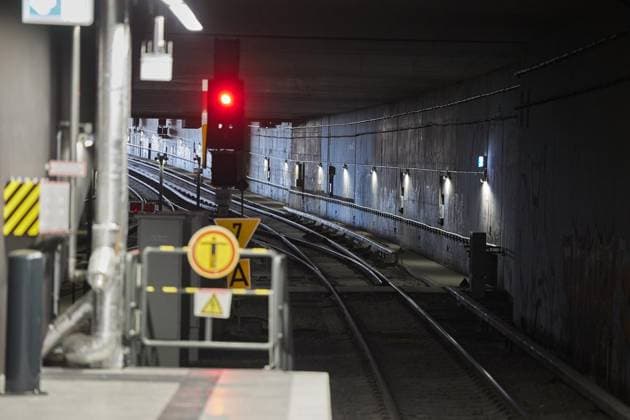 Interimsbahnhof der S-Bahn S15 ** NUR FÜR REDAKTIONELLE ZWECKE ** EDITORIAL USE ONLY **<p>Blick auf den Tunnel vom Gleis 22 der Station Hauptbahnhof. Die Arbeiten für die künftige S-Bahnlinie 15, die den nördlichen Berliner S-Bahnring mit den Bahnhöfen Wedding, Gesundbrunnen und dem Hauptbahnhof verbindet, gehen langsam zu Ende. Deutschland Berlin Berlin Copyright: JörgxCarstensen *** Interim station of the S-Bahn S15 FOR EDITORIAL PURPOSES ONLY EDITORIAL USE ONLY p View of the tunnel from track 22 of the Hauptbahnhof station Work on the future S-Bahn line 15, which will connect Berlins northern S-Bahn ring with the stations Wedding, Gesundbrunnen and Hauptbahnhof, is slowly coming to an end Germany Berlin Berlin Copyright JörgxCarste Copyright: JörgxCarstensen doc8653qm5vd47dkqg3tao ,EDITORIAL USE ONLY