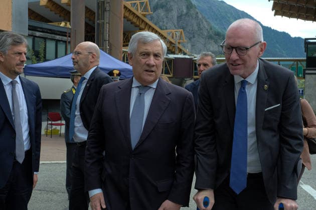 IPA85316405 - Autonomous Region Valle d Aosta Minister of Foreign Affairs and International Cooperation Antonio Tajani at the Mont Blanc Tunnel for a press pointwith Valled Aosta President Renzo Testolin and Piedmont Region President Alberto Cirio Emily Rini president of the Italian company that manages the Mont Blanc Tunnel  Copyright: xCOSTANTINOxSERGIx xCostantinoxSergix 85316405