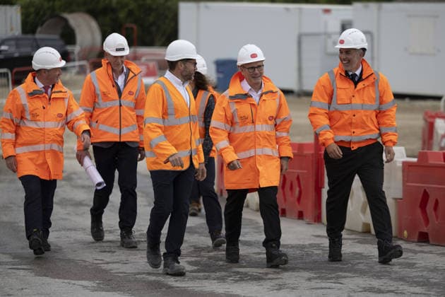 Prime Minister Sir Keir Starmer visits York Prime Minister Keir Starmer visits the York Central construction site in York, England. He was joined on the visit by Steve Reed, Housing Secretary and the Mayor of York and North Yorkshire David Skaithe 04 06 2026  Copyright: xJamesxGlossopx NINTCHDBPICT001085932012