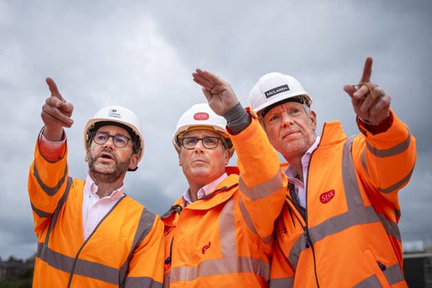 Prime Minister Sir Keir Starmer visits York Prime Minister Keir Starmer visits the York Central construction site in York, England. He was joined on the visit by Steve Reed, Housing Secretary and the Mayor of York and North Yorkshire David Skaithe 04 06 2026  Copyright: xJamesxGlossopx NINTCHDBPICT001085932109