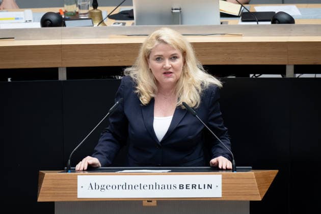 Berlin, AGH, Abgeordnetenhaus, Kristin Brinker, AfD Berlin, AGH, Abgeordnetenhaus, Landesparlament, Kristin Brinker, AfD Berlin Berlin GER *** Berlin, AGH, House of Representatives, Kristin Brinker, AfD Berlin, AGH, House of Representatives, State Parliament, Kristin Brinker, AfD Berlin Berlin GER
