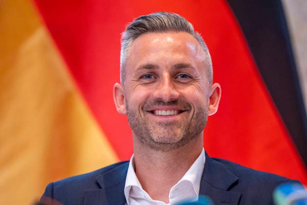 Ulrich Siegmund (Spitzenkandidat zur Landtagswahl 2026 der AfD Sachsen-Anhalt) bei der Pressekonferenz der AfD Sachsen-Anhalt, Ratswaage Hotel Magdeburg, am 4. Juni 2026 Vorstellung der Wahlkampagne für die Landtagswahl in Sachsen Anhalt 2026. *** Ulrich Siegmund Top candidate for the 2026 state election of the AfD Saxony Anhalt at the press conference of the AfD Saxony Anhalt, Ratswaage Hotel Magdeburg, on June 4, 2026 Presentation of the election campaign for the state election in Saxony Anhalt 2026 Copyright: HMBxMedia xMarcoxBader