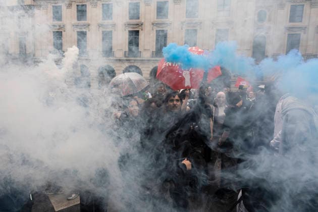 With parliament set to vote today on the approval of the French-speaking education reform, large numbers of teachers are demonstrating outside the Parliament of the Wallonia-Brussels Federation. Since this morning, sporadic clashes between small groups of protesters and the police have punctuated the demonstration. The reform is deeply unpopular among teachers, and the very fact that it is being put to a vote has sparked a fierce debate between the majority and the opposition. - 04 06 2026 - Belgium Brussels Brussels -  NicolasxLandemardx xLexPictorium LePictorium_0335446