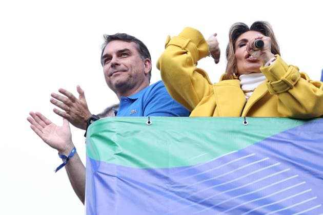 34th March for Jesus in Sao Paulo Senator and pre-candidate for the presidency of the Republic of Brazil, Flavio Bolsonaro, during the 34th March for Jesus, in the northern zone of Sao Paulo, this Thursday, June 4, 2026. SAO PAULO SAO PAULO BRAZIL Copyright: xMarinaxUezimax