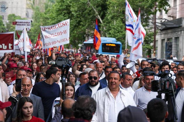 RUSSIA, YEREVAN - JUNE 4, 2026: Leader Gagik Tsarukyan (C) takes part in a march for his party Prosperous Armenia ahead of the June 7 election to the National Assembly. Alexander Patrin TASS  93374393