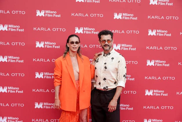 IPA85324954 - MILAN, 4 06 2026 - Piccolo teatro, Vinicio Marchioni and wife Milena Mancini at the opening ceremony of the Milano film fest.  Copyright: xEmanuelexRobertoxDexCarlix xx 85324954