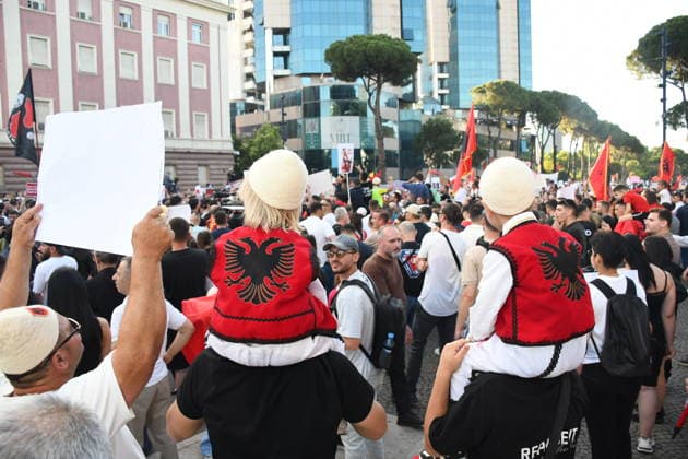 Protests against tourism project continue in Albania TIRANA, ALBANIA - JUNE 4: Demonstrators carrying banners and placards gather on the Boulevard of the Martyrs of the Nation to protest the planned sale of a beach in the Zvernec area of Vlora as part of a tourism development project, in Tirana, Albania on June 4, 2026. Olsi Shehu Anadolu Tirana Albania. Editorial use only. Please get in touch for any other usage.  Copyright: x2026xAnadoluxOlsixShehux