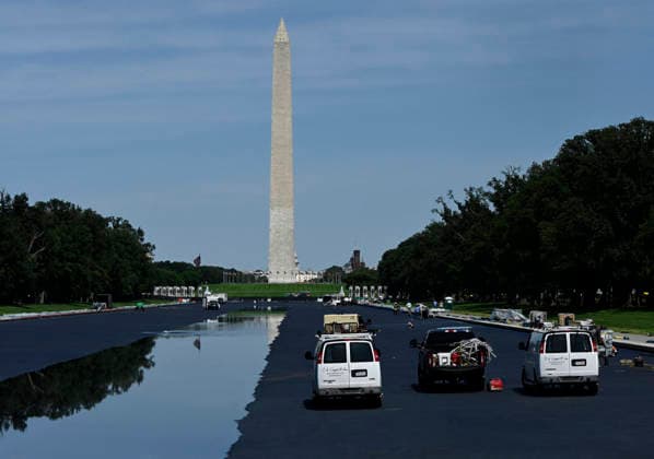 Trump s remodeled Lincoln Memorial Reflecting Pool fills with water The reflecting pool is refilled after being repainted at the directive of President Donald Trump ahead of America 250 on June 4, 2026 in Washington, DC.. Photo by Olivier Douliery ABACAPRESS.COM Washington DC United States  Copyright: xDoulieryxOlivier ABACAx