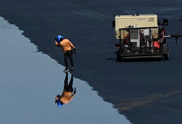 Trump s remodeled Lincoln Memorial Reflecting Pool fills with water The reflecting pool is refilled after being repainted at the directive of President Donald Trump ahead of America 250 on June 4, 2026 in Washington, DC.. Photo by Olivier Douliery ABACAPRESS.COM Washington DC United States  Copyright: xDoulieryxOlivier ABACAx