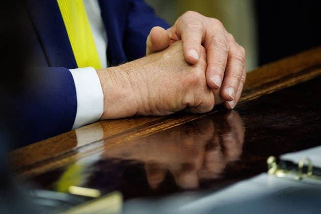 DC: President Trump Announces $700 million Beautiful, Clean Coal Investment U.S. President Donald Trump rests his hands on the Resolute Desk during an announcement on Beautiful, Clean Coal in the Oval Office at the White House on June 4, 2026 in Washington, D.C. Trump is announcing a plan to invest $700 million for coal plants and energy infrastructure using the Defense Production Act. (Photo by Samuel Corum Pool ABACAPRESS.COM) Washington DC United States  Copyright: xPool ABACAx