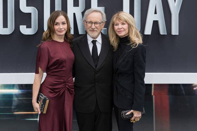 Disclosure Day UK Premiere in London LONDON, UNITED KINGDOM - JUNE 04: Kristie Macosko Krieger, Steven Spielberg and Kate Capshaw attend the UK premiere of Disclosure Day at Cineworld Leicester Square in London, United Kingdom on June 04, 2026. Wiktor Szymanowicz Anadolu London United Kingdom. Editorial use only. Please get in touch for any other usage.  Copyright: x2026xAnadoluxWiktorxSzymanowiczx