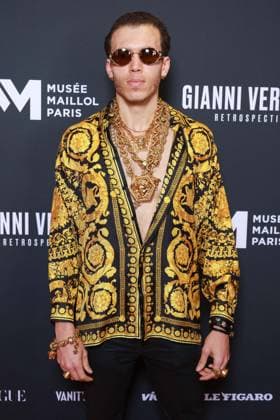 Gianni Versace Retrospective Photocall - Paris Theo Gambetta attends the Gianni Versace Retrospective Photocall held at the Maillol Meseum on June 4, 2026 in Paris, France. Photo by David BoyerBACAPRESS.COM Paris France  Copyright: xBoyerxDavid ABACAx