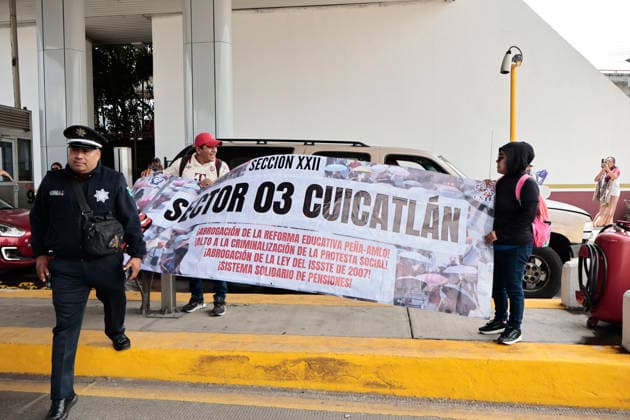 June 4, 2026, Mexico City, Cdmx, Mexico: As part of a day of blockades and demonstrations by the CNTE, they took over the Chalco tollbooth, which connects to the volcanic region and the state of Morelos, near Cuernavaca, close to the exit towards Puebla. During their peaceful protest, they allowed private and cargo vehicles to pass through without paying the toll, aiming to pressure the government of Claudia Sheinbaum to repeal the ISSSTE law, which has generated discontent and insecurity regarding the retirement of education workers. This law was modified by former President Enrique PeoÂ±a Nieto. The CNTE teachers union has requested a meeting with the president, but she has rejected their request. Because of this refusal, the teachers h - ZUMAp204 20260604_zip_p204_003 Copyright: xJosuexPerezx