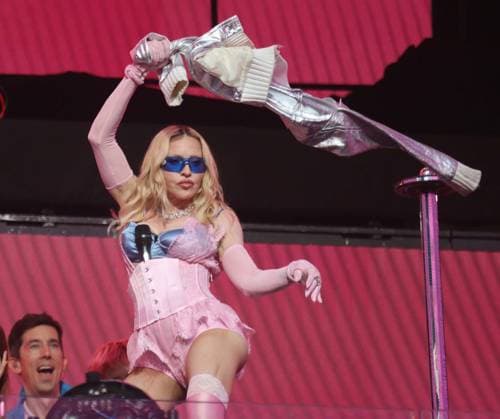 June 4, 2026, New York, New York, USA: Singer icon MADONNA performs a surprise pop up concert partnered with the app Grindr in Time Square to promote her new album Confessions ll also called Confessions on the Dance Floor - Part ll. New York USA - ZUMAk03_ 20260604_zaf_k03_025 Copyright: xNancyxKaszermanx