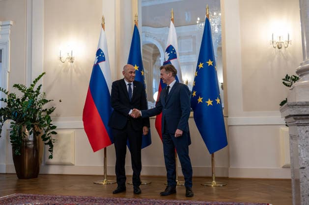 National Assembly of Slovenia in Ljubljana - 04 Jun 2026 Janez Janöa Prime Minister of Slovenia (L) and Robert Golob former Prime Minister of Slovenia (R) attend the First meeting of 16th Government of Slovenia. Ljubljana Slovenia Copyright: xAndrejxTarfilax xSOPAxImagesx DSC_9831