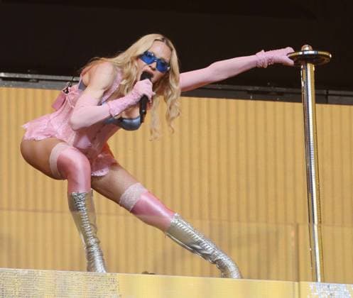 June 4, 2026, New York, New York, USA: Singer icon MADONNA performs a surprise pop up concert partnered with the app Grindr in Time Square to promote her new album Confessions ll also called Confessions on the Dance Floor - Part ll. New York USA - ZUMAk03_ 20260604_zaf_k03_078 Copyright: xNancyxKaszermanx