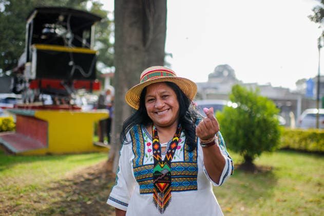 June 4, 2026, Bogota, Bogota D.C, Colombia: Colombian left-wing presidential candidate Ivan Cepeda and his running mate Aida Quilcue receive support from football fans in the midst of the presidential runoffs on June 4, 2026, in Bogota, Colombia. Bogota Colombia - ZUMAvp1_ 20260604_zia_vp1_014 Copyright: xSebastianxBarrosx