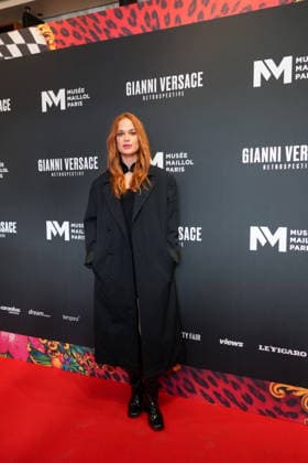 Constance Gay Personalities at the first major French retrospective devoted to Gianni Versace at the Musée Maillol in Paris on June 4, 2026 Gianni Versace Retrospective brings together nearly 450 exceptional pieces original creations and silhouettes, accessories, sketches, decorative objects, photographs, In a resolutely pop scenography designed by Nathalie Crinière, the exhibition retraces an entire career dedicated to creation, and reveals the multiple inspirations that shaped Versaces universe  Copyright: xAnne-SophiexGuebeyx xBestimagexAnne-SophiexGuebeyx xBestimagex