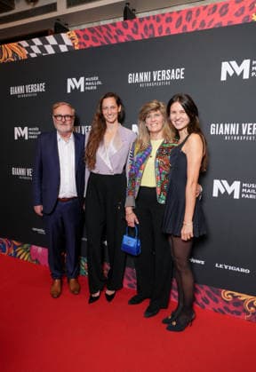 Karl von der Ahé exhibition curator , Eranthi Karamali, Iro Poniraki, Saskia Lubnow exhibition curator Personalities at the first major French retrospective devoted to Gianni Versace at the Musée Maillol in Paris on June 4, 2026 Gianni Versace Retrospective brings together nearly 450 exceptional pieces original creations and silhouettes, accessories, sketches, decorative objects, photographs, In a resolutely pop scenography designed by Nathalie Crinière, the exhibition retraces an entire career dedicated to creation, and reveals the multiple inspirations that shaped Versaces universe  Copyright: xAnne-SophiexGuebeyx xBestimagexAnne-SophiexGuebeyx xBestimagex
