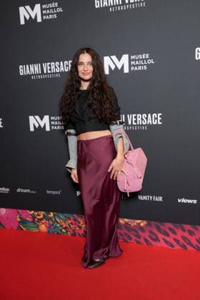 Valerie Babarykina Personalities at the first major French retrospective devoted to Gianni Versace at the Musée Maillol in Paris on June 4, 2026 Gianni Versace Retrospective brings together nearly 450 exceptional pieces original creations and silhouettes, accessories, sketches, decorative objects, photographs, In a resolutely pop scenography designed by Nathalie Crinière, the exhibition retraces an entire career dedicated to creation, and reveals the multiple inspirations that shaped Versaces universe  Copyright: xAnne-SophiexGuebeyx xBestimagexAnne-SophiexGuebeyx xBestimagex