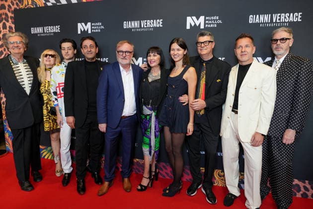 Karl von der Ahé exhibition curator , Saskia Lubnow exhibition curator , Marco Antonio Caravano, Alain Alderuccio, Doriana Alderuccio, guest Personnalités à la première grande rétrospective française consacrée à Gianni Versace au Musée Maillol à Paris le 4 juin 2026 Gianni Versace Retrospective brings together nearly 450 exceptional pieces original creations and silhouettes, accessories, sketches, decorative objects, photographs, In a resolutely pop scenography designed by Nathalie Crinière, the exhibition retraces an entire career dedicated to creation, and reveals the multiple inspirations that shaped Versaces universe  Copyright: xAnne-SophiexGuebeyx xBestimagexAnne-SophiexGuebeyx xBestimagex