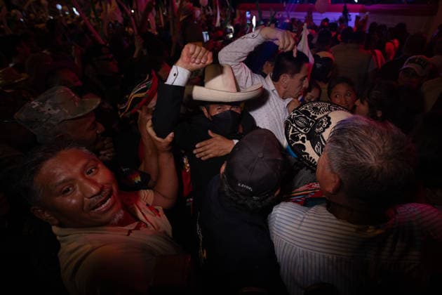 Peru Presidential Elections 2026 LIMA, PERU - JUNE 04: Roberto Sanchez, presidential candidate for Peru from the political party Together for Peru, holds his final campaign closing rally with his supporters at Campo de Marte in Lima, Peru on June 04, 2026. Jorge Cerdan Anadolu Lima Peru. Editorial use only. Please get in touch for any other usage.  Copyright: x2026xAnadoluxJorgexCerdanx