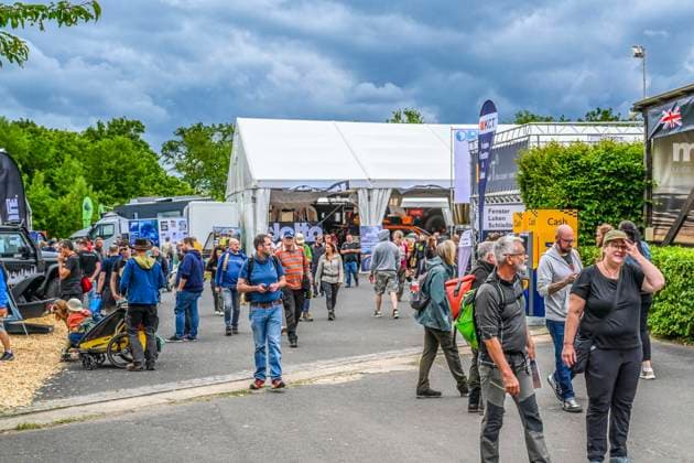 LSP ALLRADMESSE- Besucher auf dem Ausstellungs Gelande der jaehrlichen Offroad Messe Abenteuer und Allrad 2026 in Bad Kissingen am 04.06.2026 ist gestartet Bayern Frankreich *** LSP ALLRADMESSE visitors on the exhibition grounds of the annual offroad fair Abenteuer und Allrad 2026 in Bad Kissingen on 04 06 2026 has started Bavaria France