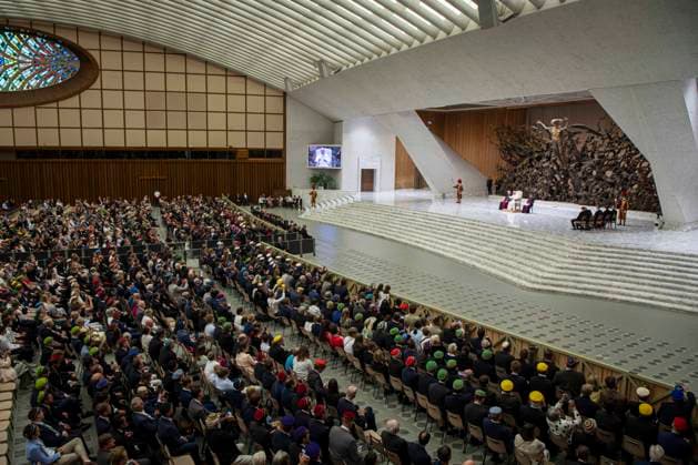 ITALY - POPE LEO XIV DURING AUDIENCE WITH GERMAN CATHOLIC STUDENT ASSOCIATIONS AT THE PAUL VI HALL IN THE VATICAN - 2026 6 5 Italy, Rome, Vatican, 2026 6 5 Pope Leo XIV during an audience with German Catholic Student Associations at the Paul VI Hall in the Vatican EDITORIAL USE ONLY - NO BOOKS Copyright: xVATICANxMEDIAx