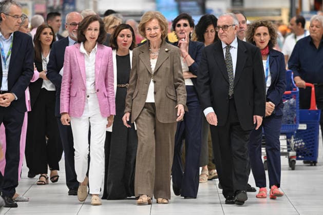 Queen Sofia visits one of the donation points on the occasion of the beginning of the Spring Collection of the Spanish Federation of Food Banks Queen Sofia visits one of the donation points on the occasion of the beginning of the Spring Collection of the Spanish Federation of Food Banks, on June 5, 2026, in Madrid Spain REINA SOFIA SOLIDARITY FOOD BANK JUNE 5, 2026 José Madrid Madrid Madrid Spain  Copyright: xJosÃ xOlivax 7573021