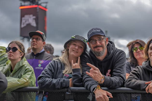 Rock am Ring 2026 Mehnersmoos - 05.06.26 Mehnersmoos auf der Utopia Stage - Erster Festivaltag am Freitag, 05.06.2026, bei Rock am Ring 2026 am Nürburgring in der Eifel. Das dreitägige Musikfestival dauert bis Sonntag, 07.06.2026, und gehört zu den größten Open-Air-Festivals Deutschlands. Nürburg Nürburgring Rheinland-Pfalz Deutschland *** Rock am Ring 2026 Mehnersmoos 05 06 26 Mehnersmoos on the Utopia Stage First festival day on Friday, 05 06 2026, at Rock am Ring 2026 at the Nürburgring in the Eifel The three-day music festival lasts until Sunday, 07 06 2026, and is one of the largest open-air festivals in Germany Nürburg Nürburgring Rhineland-Palatinate Germany Copyright: xMarcxJohnx