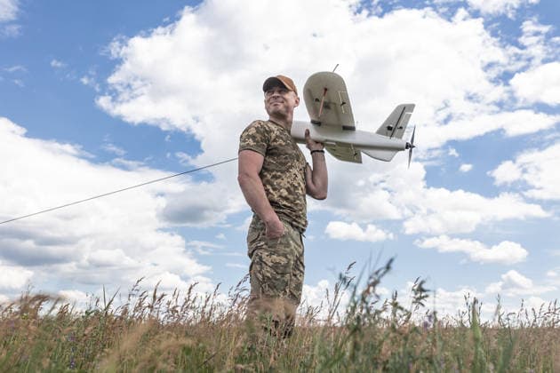 Ukrainian drone unit in Donetsk Oblast DONETSK OBLAST, UKRAINE - JUNE 5: A Ukrainian soldier with a reconnaissance drone in the Donetsk Oblast, Ukraine, 5 June 2026 Diego Herrera Carcedo Anadolu Donetsk Ukraine. Editorial use only. Please get in touch for any other usage.  Copyright: x2026xAnadoluxDiegoxHerreraxCarcedox