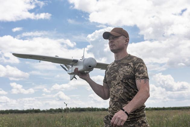 Ukrainian drone unit in Donetsk Oblast DONETSK OBLAST, UKRAINE - JUNE 5: A Ukrainian soldier with a reconnaissance drone in the Donetsk Oblast, Ukraine, 5 June 2026 Diego Herrera Carcedo Anadolu Donetsk Ukraine. Editorial use only. Please get in touch for any other usage.  Copyright: x2026xAnadoluxDiegoxHerreraxCarcedox