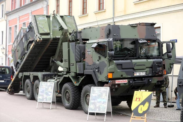 24. Sachsen-Anhalt Tag in Bernburg Bernburg, 5.6.2026 Bundeswehr beim 24. Sachsen-Anhalt Tag in Bernburg Sachsen-Anhalt *** 24 Saxony-Anhalt Day in Bernburg Bernburg, 5 6 2026 Bundeswehr at the 24 Saxony-Anhalt Day in Bernburg Saxony-Anhalt Copyright: xMatthiasxGränzdörferx