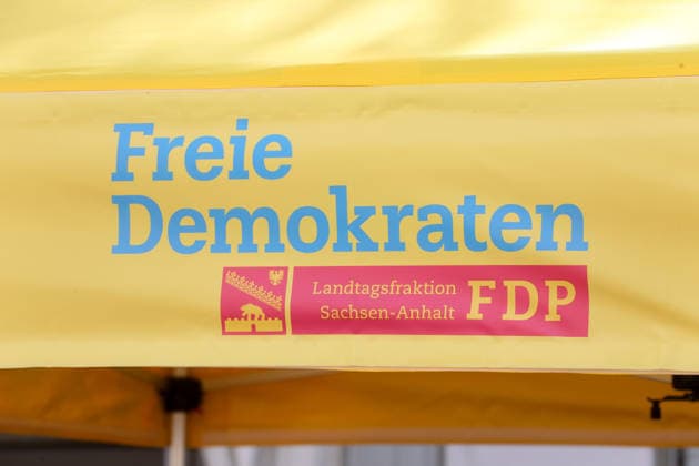 24. Sachsen-Anhalt Tag in Bernburg Bernburg, 5.6.2026 FDP Stand beim 24. Sachsen-Anhalt Tag in Bernburg Sachsen-Anhalt *** 24 Saxony-Anhalt Day in Bernburg Bernburg, 5 6 2026 FDP stand at the 24 Saxony-Anhalt Day in Bernburg Saxony-Anhalt Copyright: xMatthiasxGränzdörferx