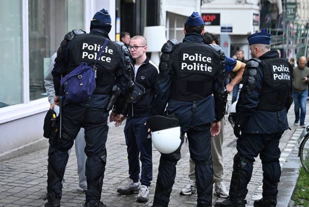 Demonstration in Brussels against planned budget cuts in education BRUSSELS, BELGIUM - JUNE 5: Belgian police takes security measures during a demonstration held against planned budget cuts in French-language education by students in Brussels, Belgium on June 5, 2026. Dursun Aydemir Anadolu Brussels Belgium. Editorial use only. Please get in touch for any other usage.  Copyright: x2026xAnadoluxDursunxAydemirx